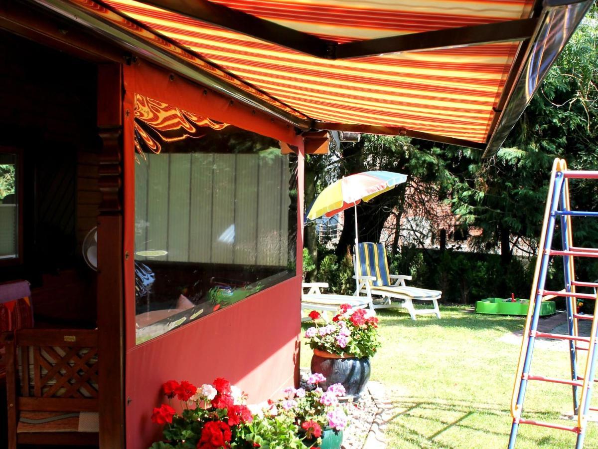 Pretty Bungalow In Neubukow With Garden, Roof エクステリア 写真
